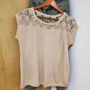 Pretty Floral Laced Design Blouse